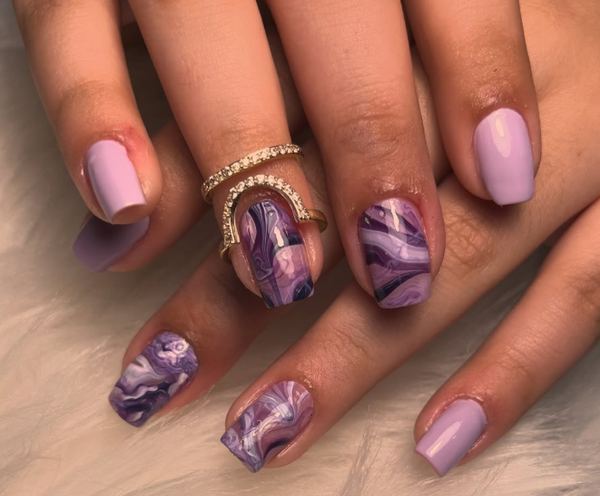 Nail art marmorizada